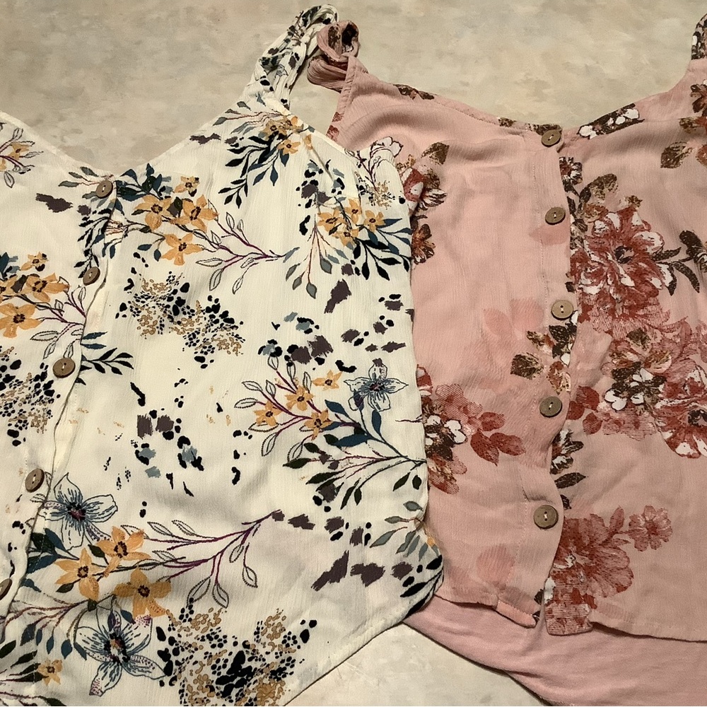 Maurices XL Women’s floral tank tops